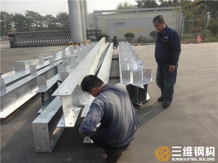 凯发k8一触即发钢结构公司钢构件的采购